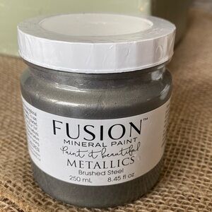 Fusion mineral paint metallics brushed steel
